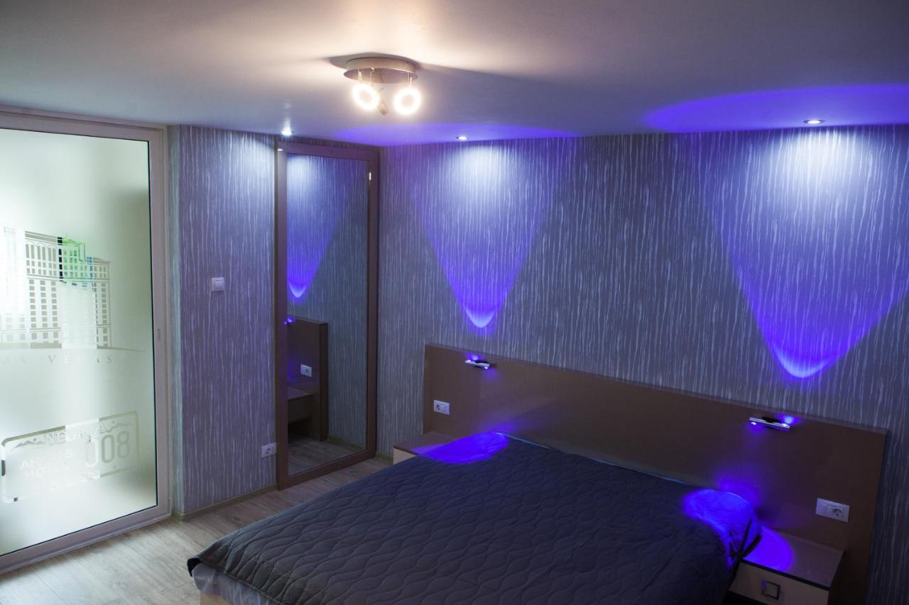 Lvc,Lac & Nyc Apartshotel Faleza Galaţi Buitenkant foto