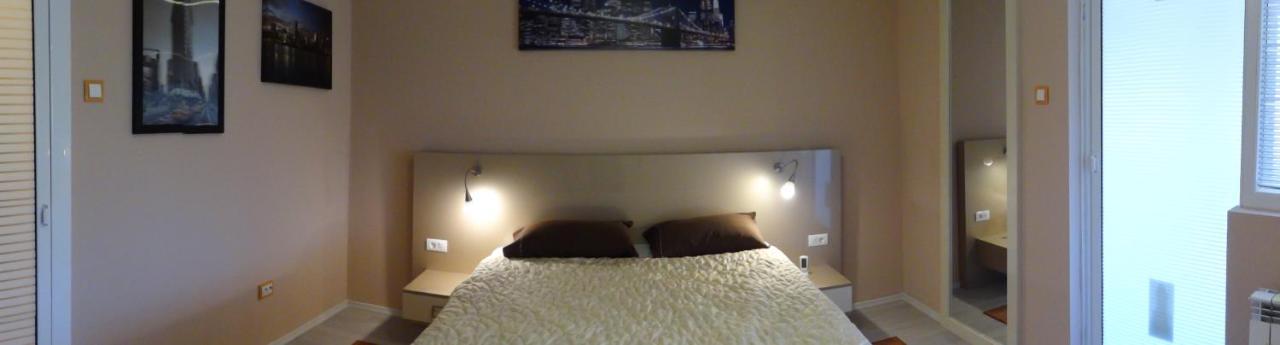 Lvc,Lac & Nyc Apartshotel Faleza Galaţi Buitenkant foto