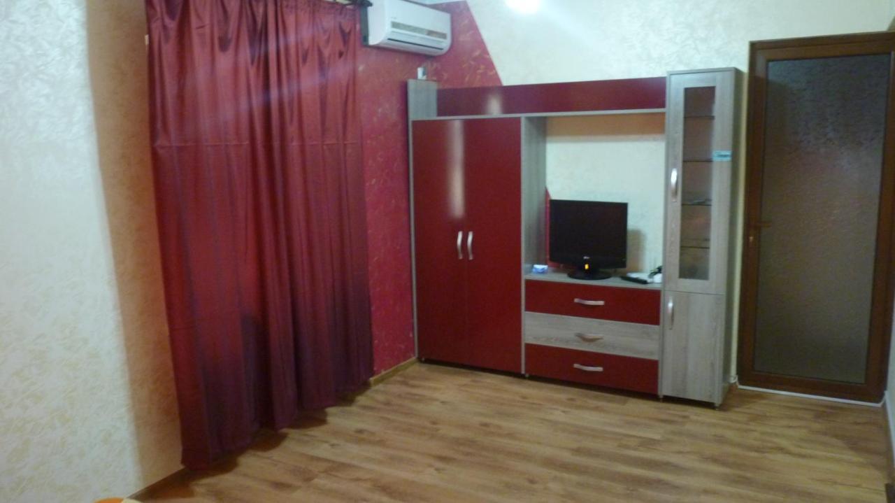 Lvc,Lac & Nyc Apartshotel Faleza Galaţi Buitenkant foto